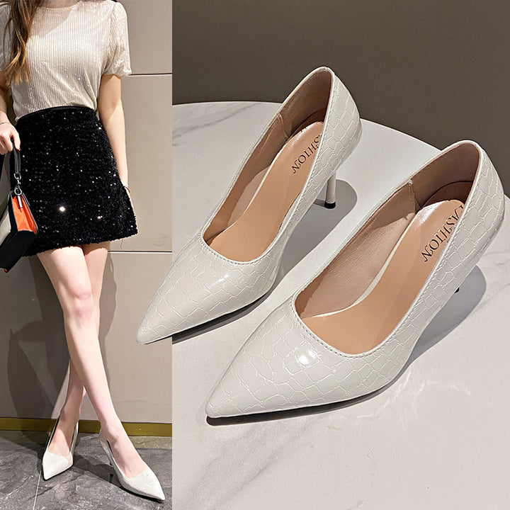 Dame Elegant og moderigtige pumps med krokodille-prægning og smal hæl Stilla