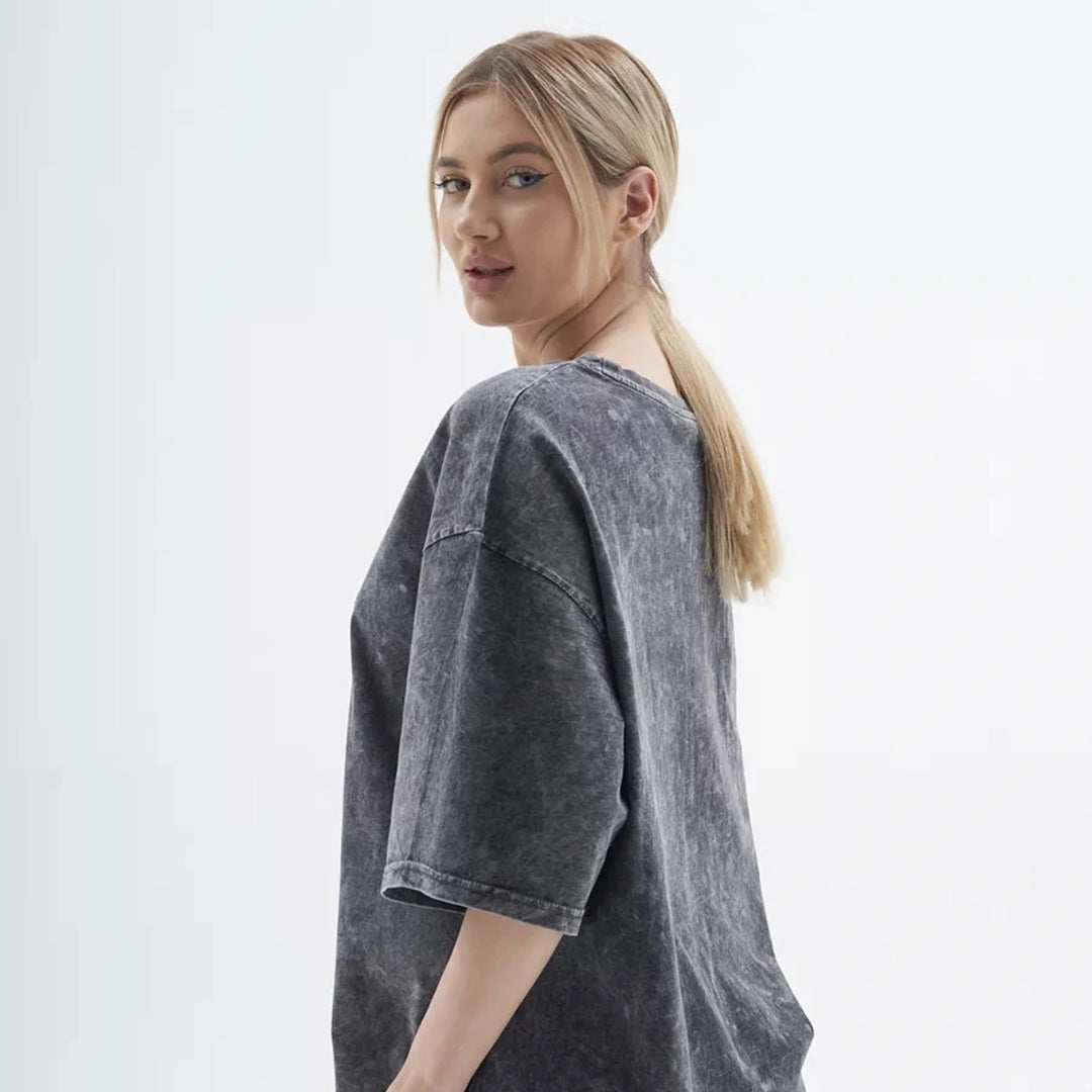 Dame T-shirt med kunstnerisktryk og afslappet snit Stilla