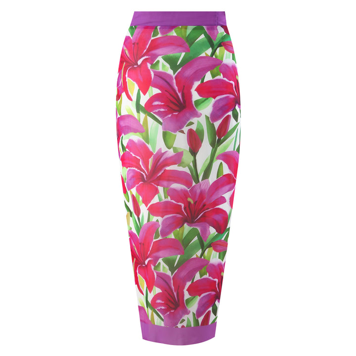 Dame badedragt med blomstret design og moderigtig overkjole Skovae
