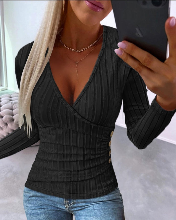 Dame indpakningstop med moderigtig ribdesign og knapper Stilla