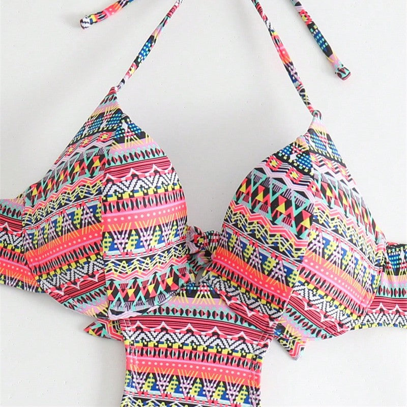 Damebadedragt med trendy cut-out fra Stilla