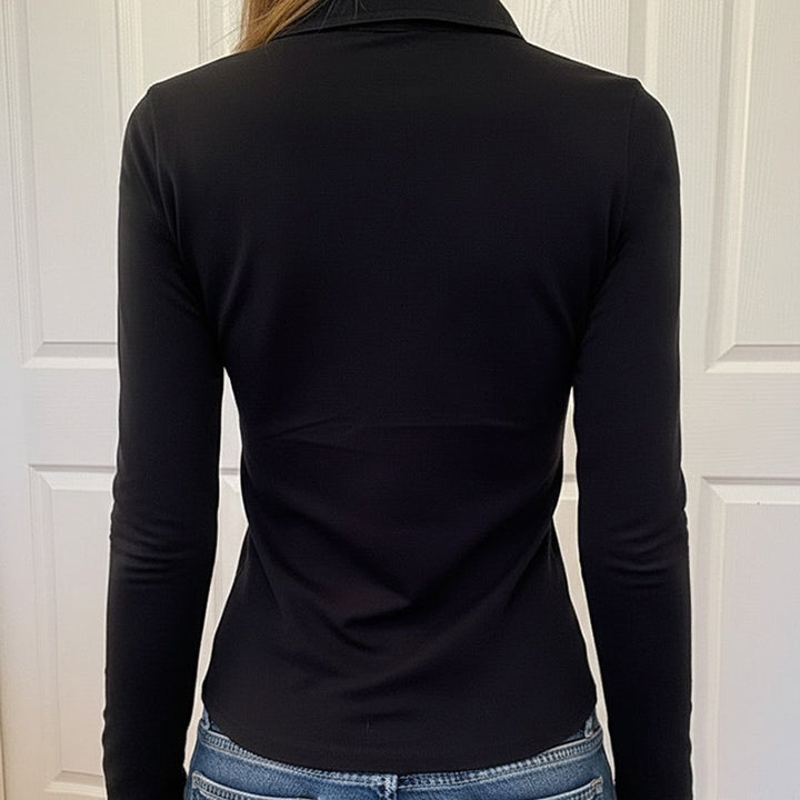 Dame polo shirt med stilfulde lommer og elegante trykknapper Skovae