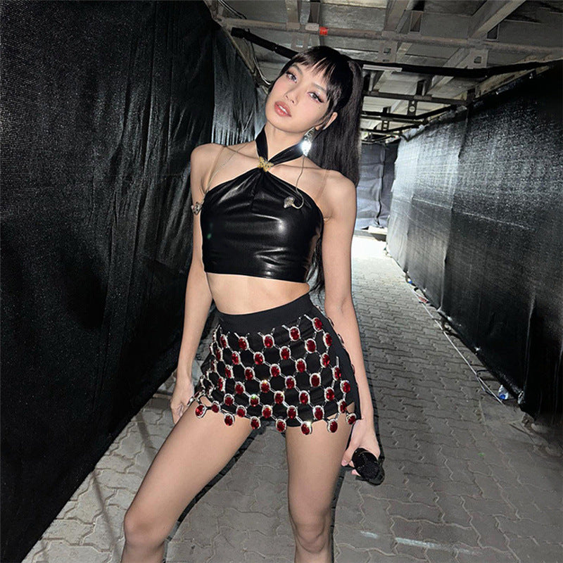 Dame Crop Top i højkvalitetsmateriale med nutidigt halstykke-design Stilla