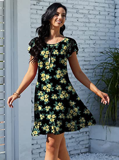 Kvindernes sommerblomstret kjole med ruffles og flagrende nederdel Stilla