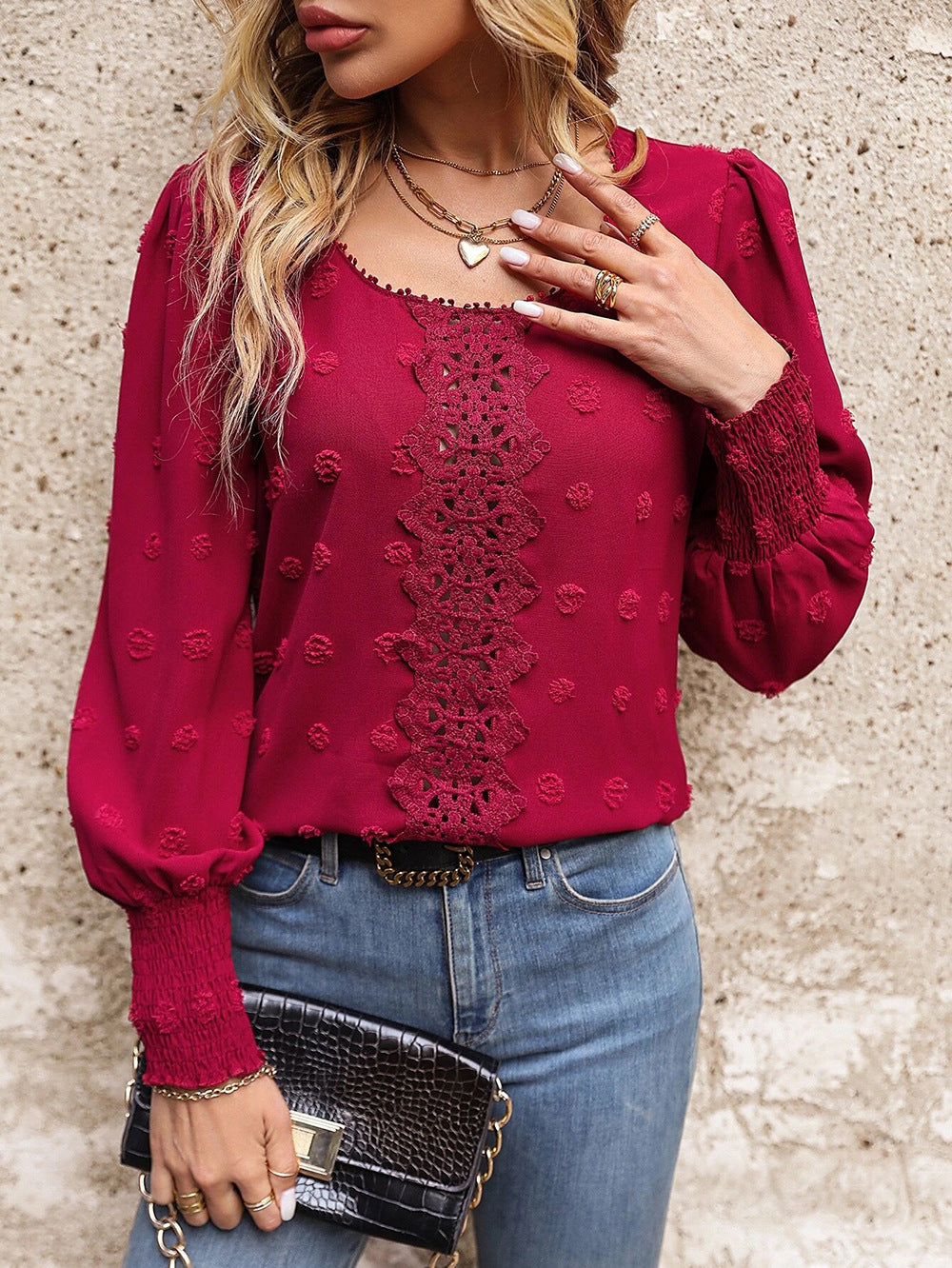Dame romantisk spidsbluse med dekorativ broderi Stilla