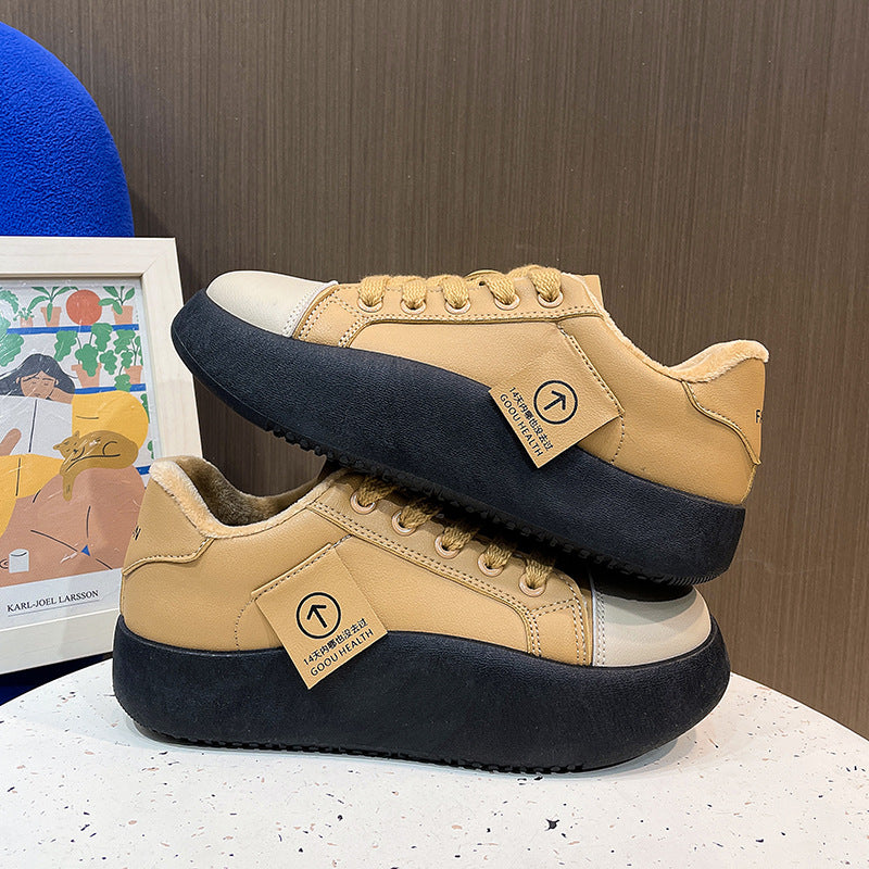 Dame sneakers i casual design med højkvalitets læderoverflade og skridsikker sål Stilla
