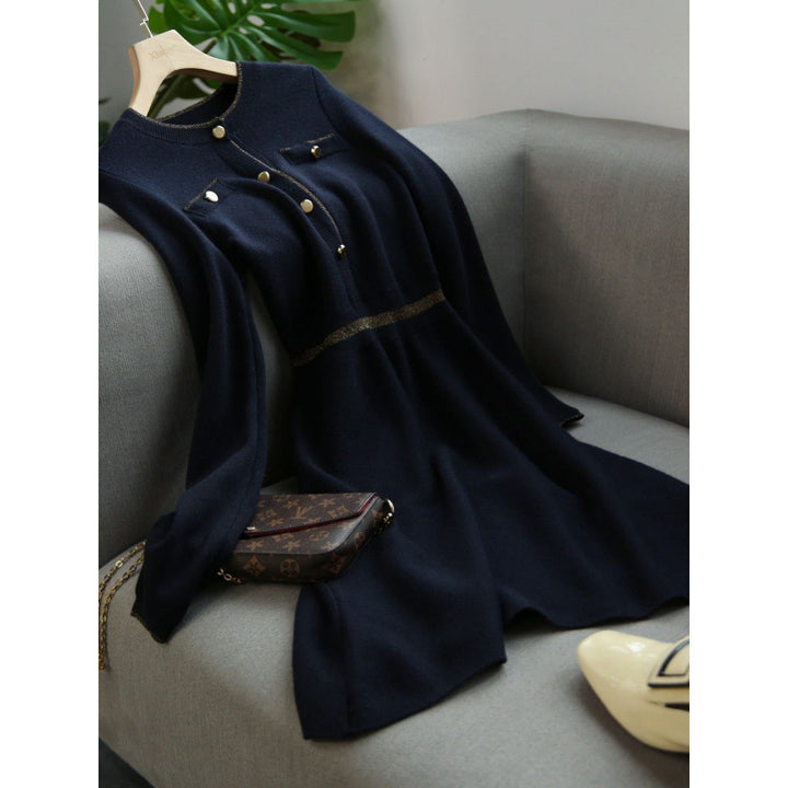 Femme Elegante Knaplukning Strikkjole Stilla