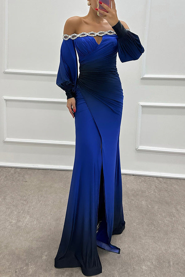 Dame Off-Shoulder Aftenkjole med draperet talje og glitrende applikationer Stiila