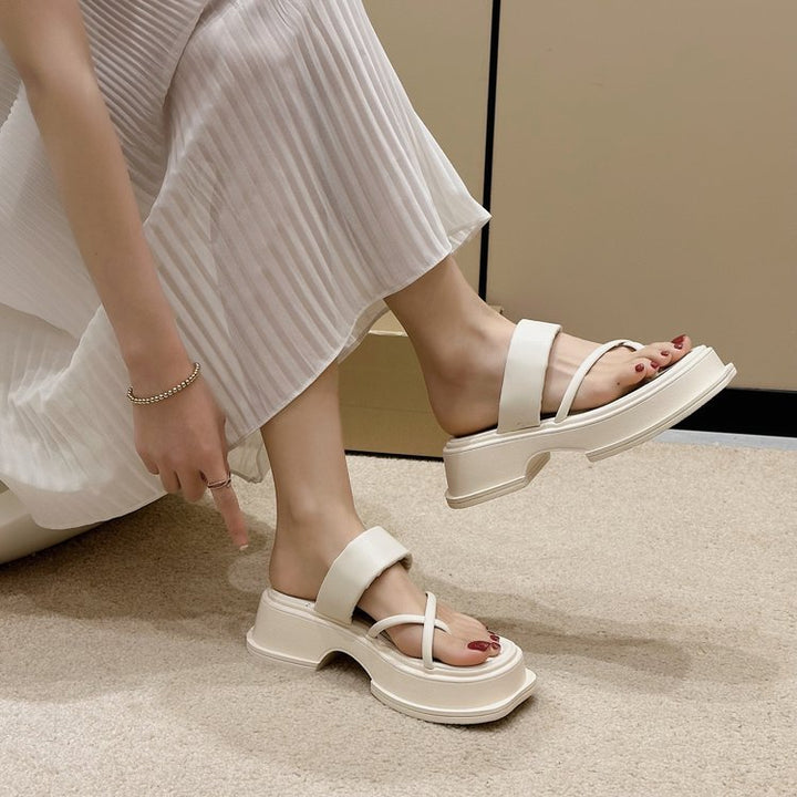 Dame Behagelige Plateau-sandaler med justerbare remme og ergonomisk fodseng Stilla