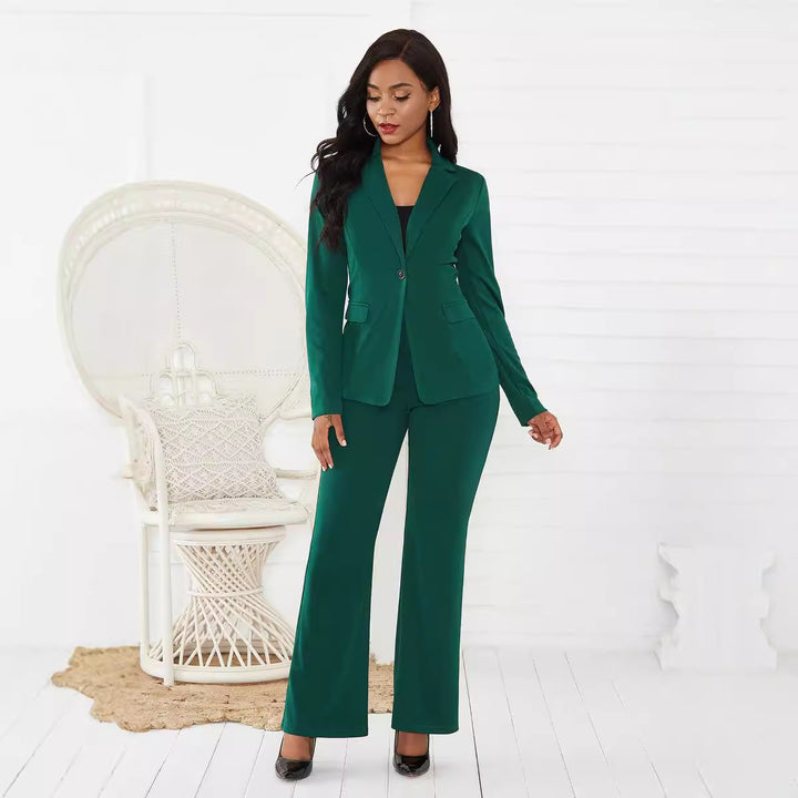 Dame mode blazer-dragt med slim-fit snit og elegant design Stilla