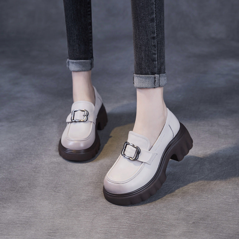 Dame Chunky Platform Slipper med dekorativt spænde detaljer Stilla