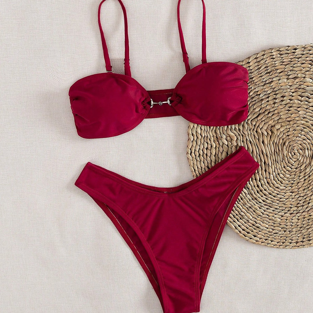 Dame Bandeau-bikini med moderigtige snit og justerbare stropper Skovae
