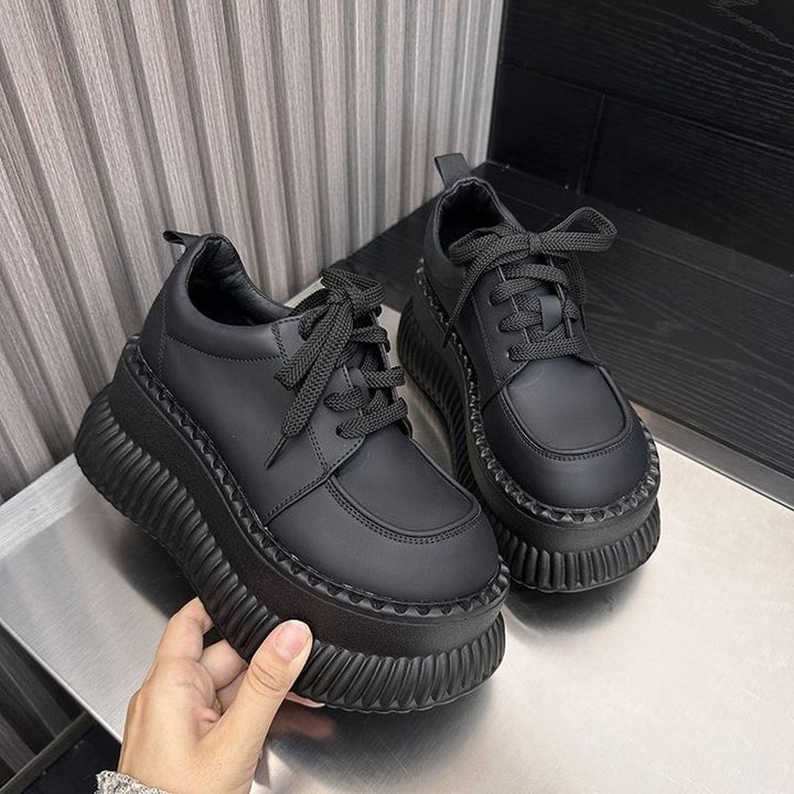 Damer Chunky Sneakers med tykk sål og sporty design Stilla