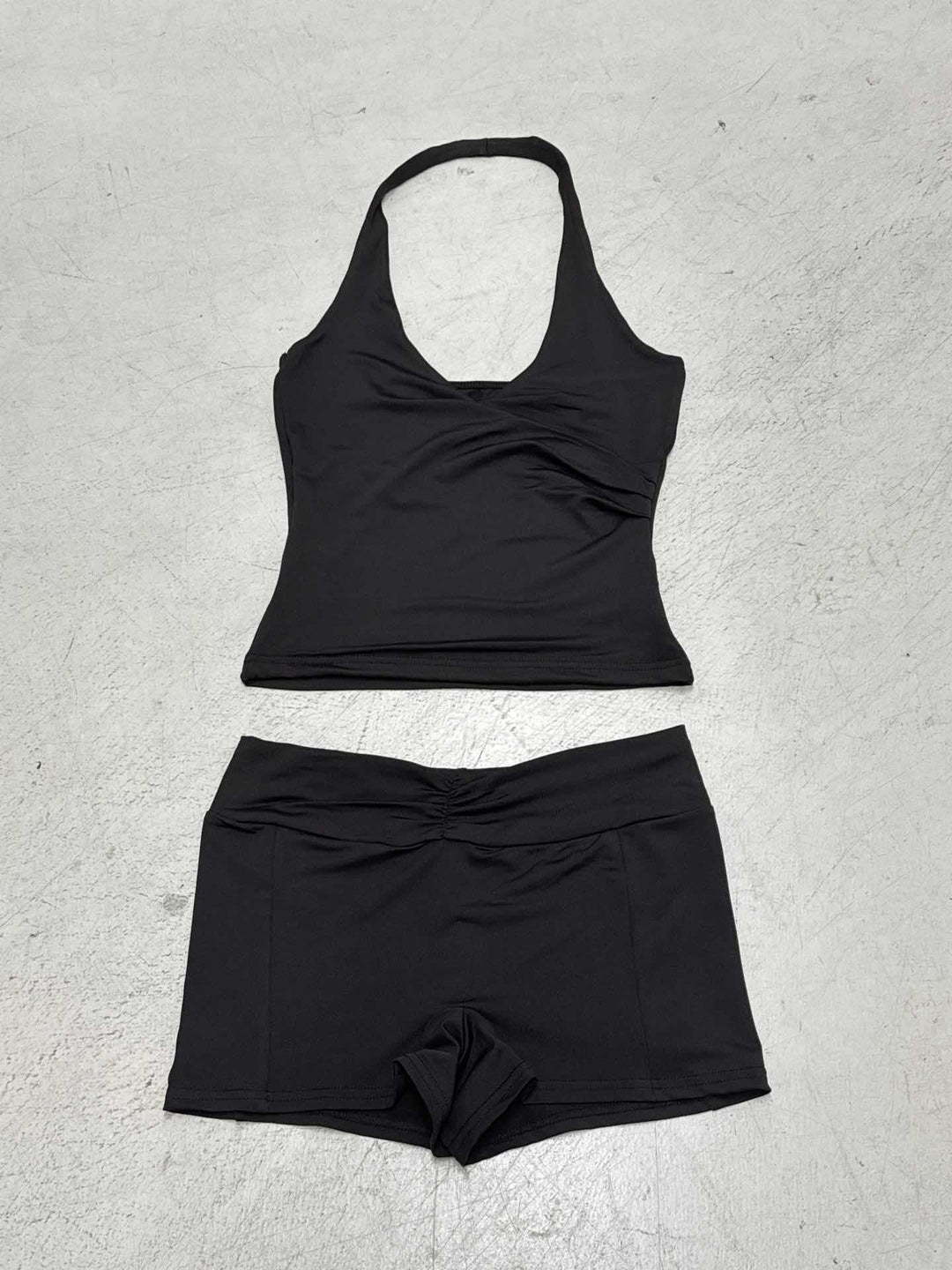 Dame Sportsligt Bikini-sæt med højhalset top og moderigtige shorts Skovae