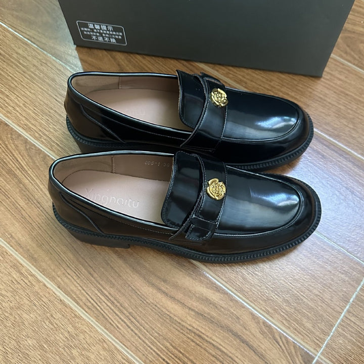 Dame blokhæle slippers med dekorativ spænde Stilla