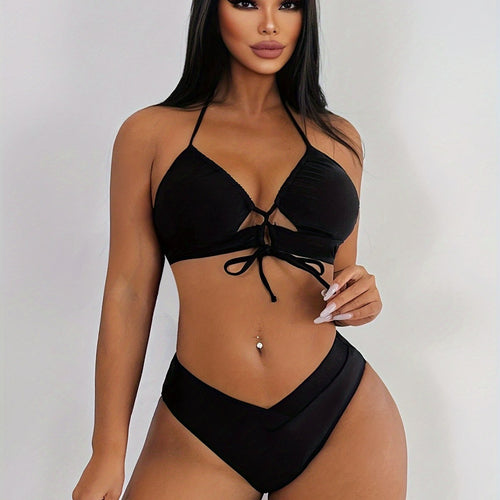 Dame trekant bikini med justerbar ryg og trendy cut-out detalje