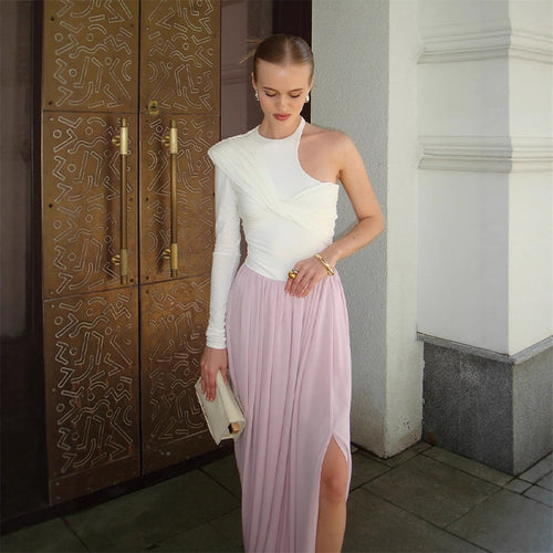 Dame maxikjole med asymmetrisk design og elegant indpakningstop Stilla