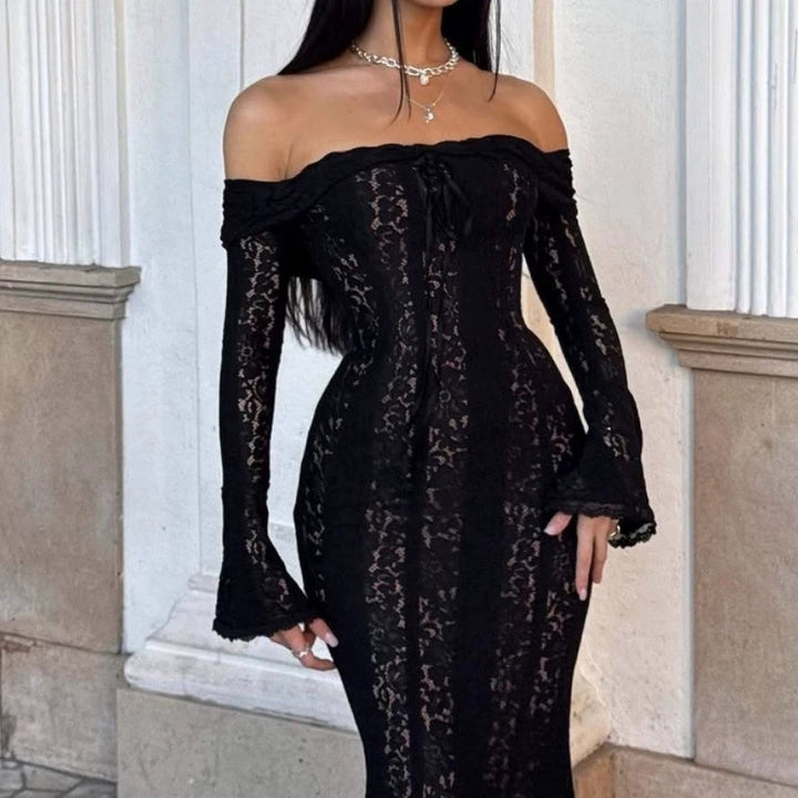 Damer Elegant Blondekjole i tætsiddende snit med Off-Shoulder Design Skovae