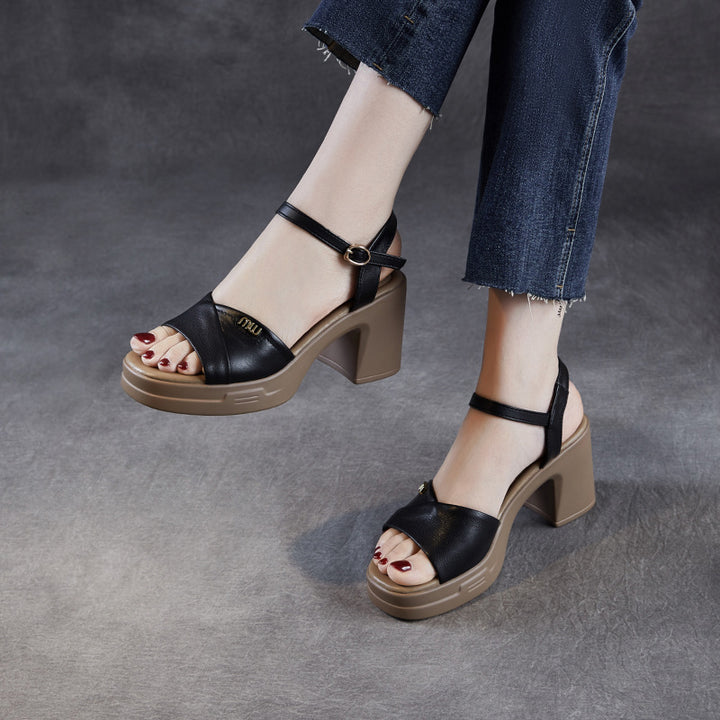 Dame Chunky Platform Sandaler med elegant Kryds-Over-Design Stilla