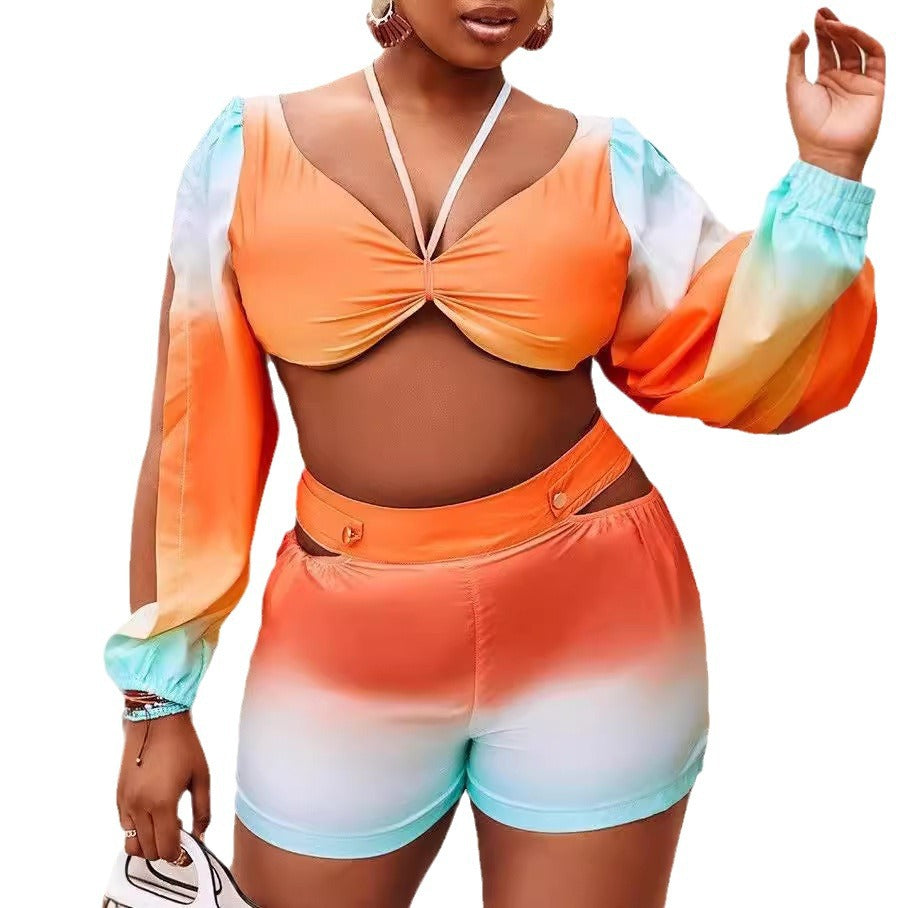 Dame crop top med off-shoulder ærmer og farvegradient design Skovae