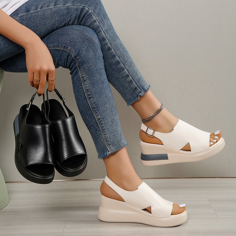 Dame Wedge-sandaler med justerbar rem og skridsikker sål Stilla