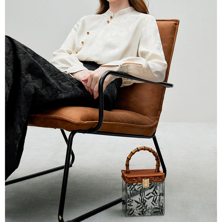 Dame elegant silketop med eksklusivt knapdesign og feminin pasform Stilla