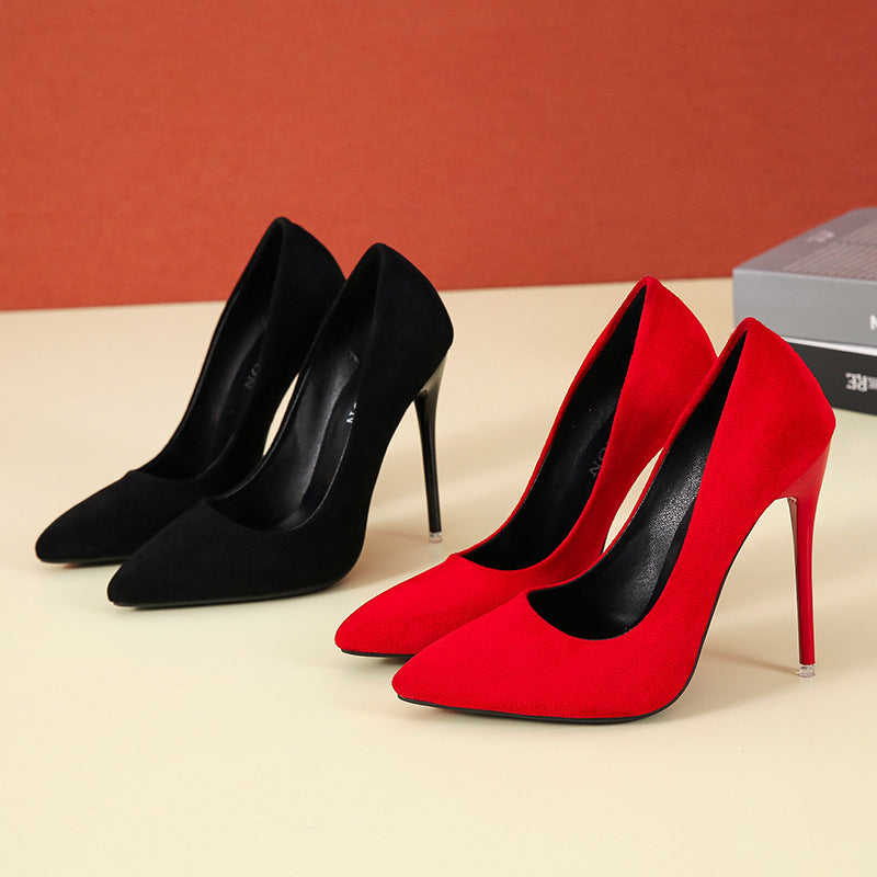 Dame High-Heel Pumps med spids design og luksuriøs velour overdel Stilla