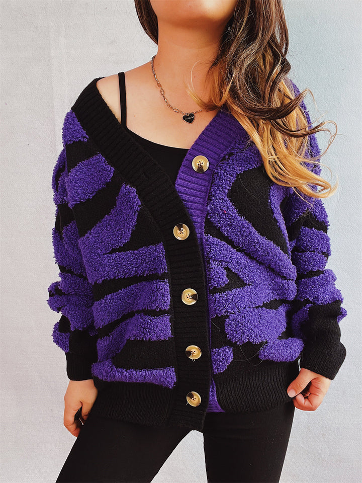 Kvinders fashionable cardigan med grafisk mønster og luksuriøse knapper Stilla