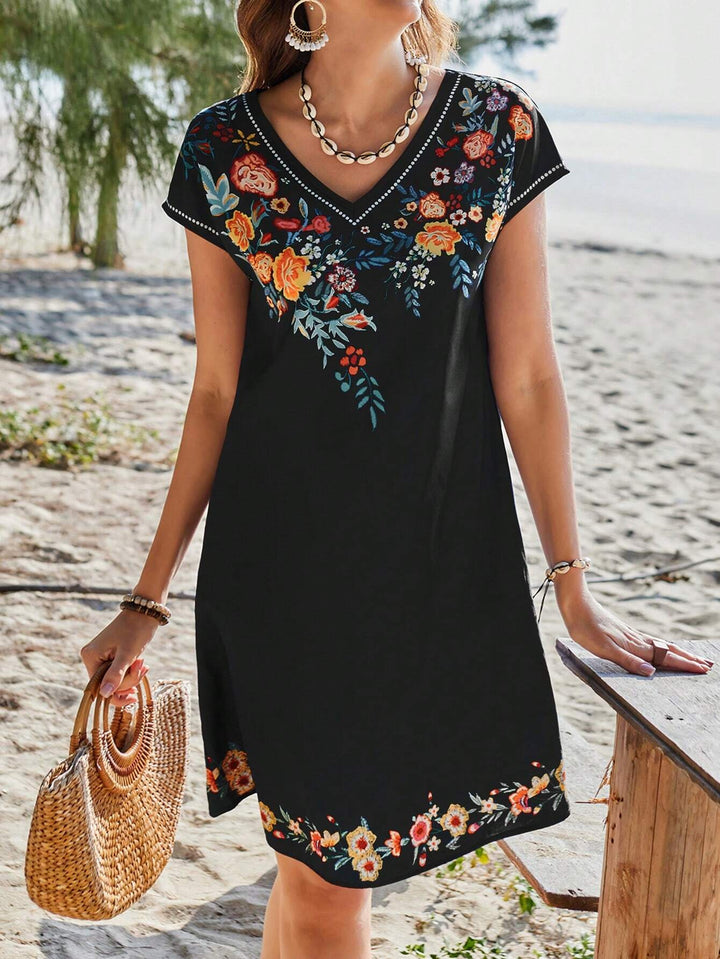 Dame Boho-kjole med blomsterbroderier og V-udskæring Stilla