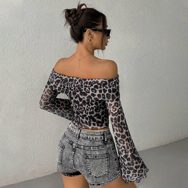 Kvinders off-shoulder top med flared ærmer og leopardprint Stilla