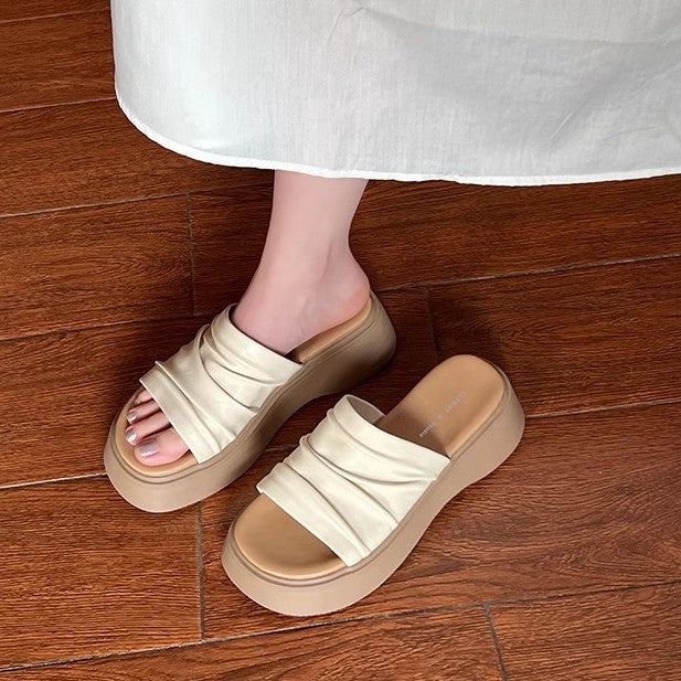 Dame Stilfulde Plateau Slide Sandaler med Raffdetail i den øverste del Stilla