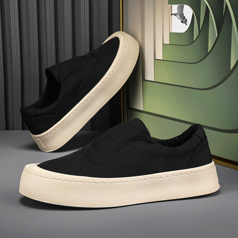 Femme Slip-On Platform Sneakers med elastisk detalje Stilla
