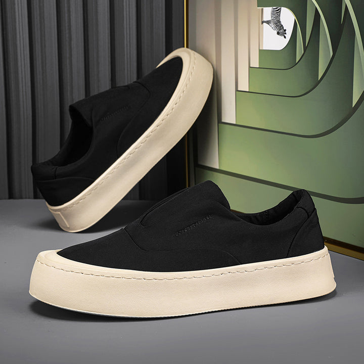 Femme Slip-On Platform Sneakers med elastisk detalje Stilla