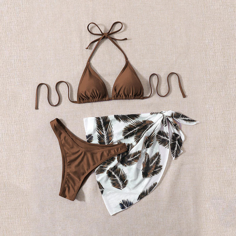 Dame triangeltop bikini med blomstret sarong Skovae
