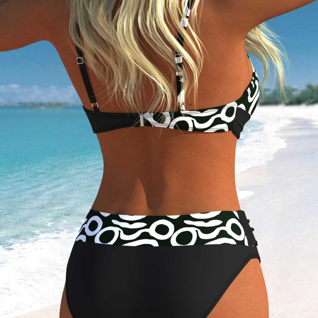 Dame bikini-sæt med forførende indpakningsdesign og smukt mønster Skovae