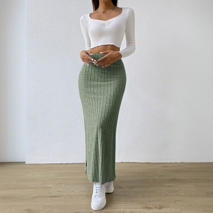 Damer max nederdel med elegant ribbet design og sideslids Stilla