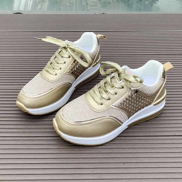 Dame Sporty Sneakers med åndbart netstruktur og modede accenter Stilla