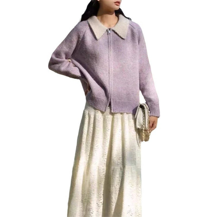 Kvinders cardigan med høj krave og asymmetrisk snit Stilla