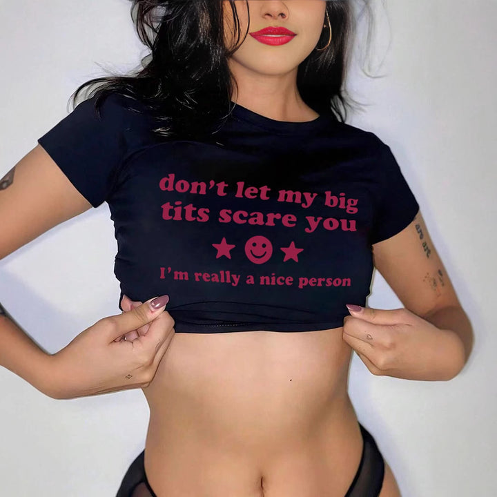 Dame Crop-T-shirt med inspirerende tekst Skovae