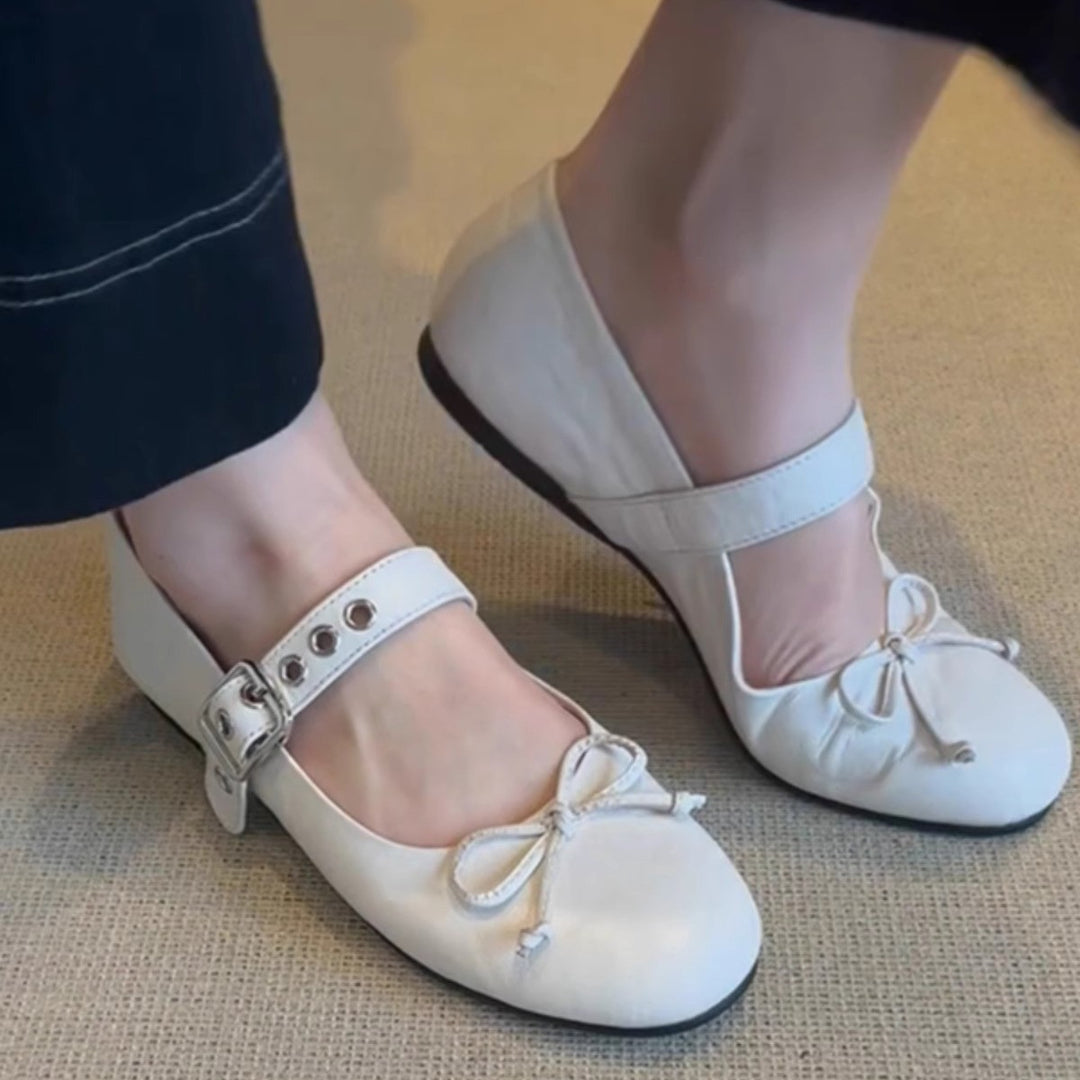 Dame Stilfulde Mary Jane Ballerinas med Dekorativ Rem og Sløjfedetaljer Stilla