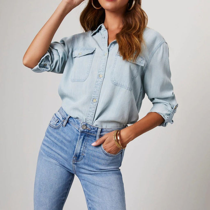 Dame Denim Skjorte med praktiske brystlommer og moderne snit Stilla