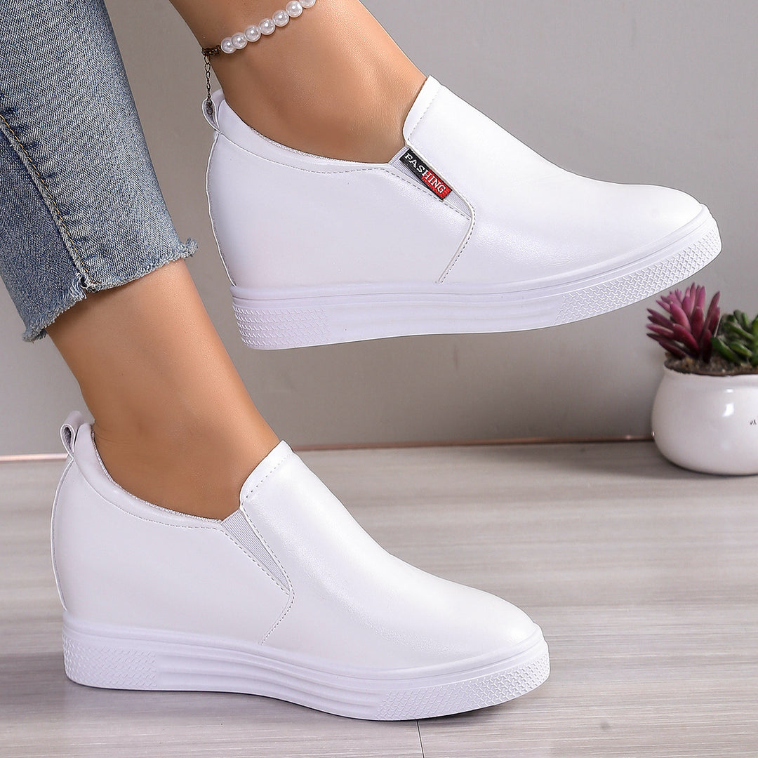 Dame Slip-On Sneakers med komfortabel plateau sål og åndbart overmateriale Stilla