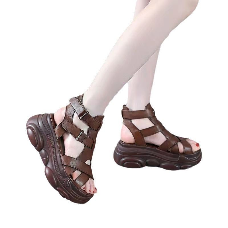 Dame komfortable plateau-sandaler med justerbare remme og ergonomisk sål Stilla