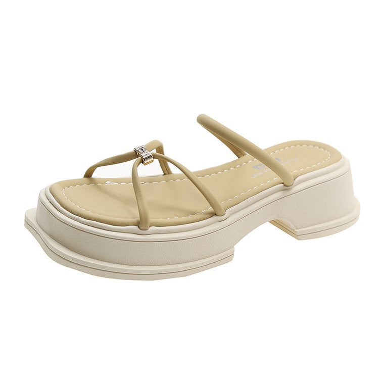 Dame Plateau-Sandaler med justerbare remme og behageligt fodbede Stilla