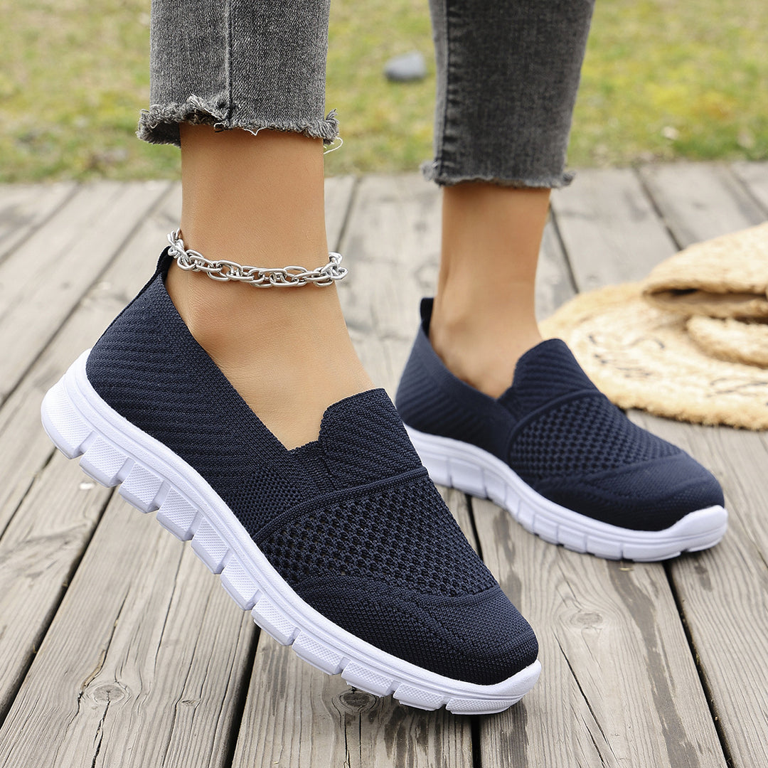 Dame Slip-On Sneakers med åndbart mesh-overmateriale og skridsikker sål Stilla