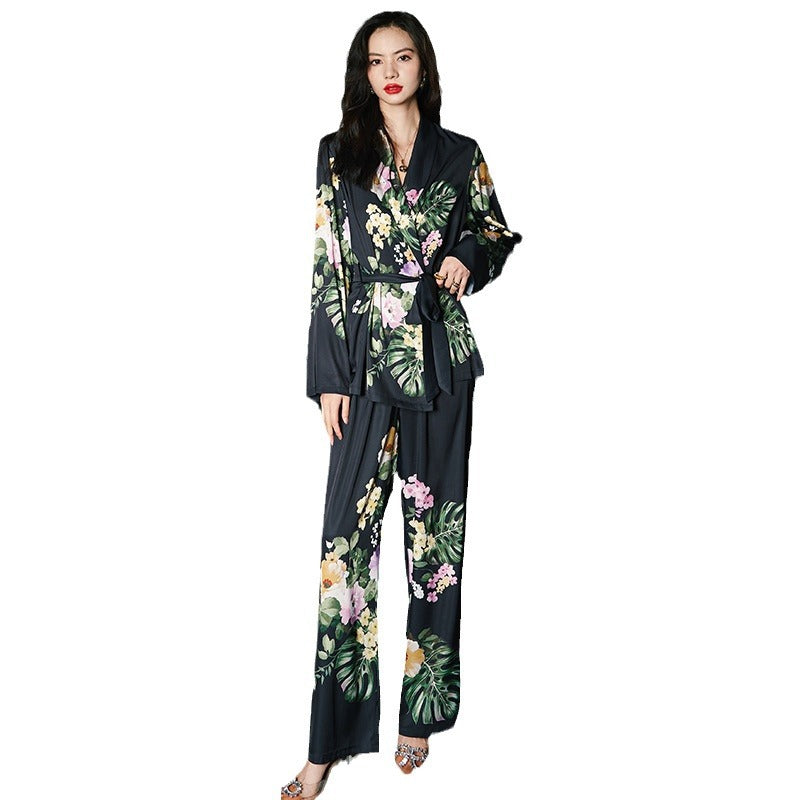 Dame Satin Pyjamas Sæt med voluminøs Krave og elegante Flæse detaljer Stilla