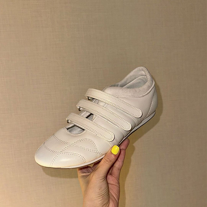 Herre præstations sneakers med justerbart remsystem Stilla
