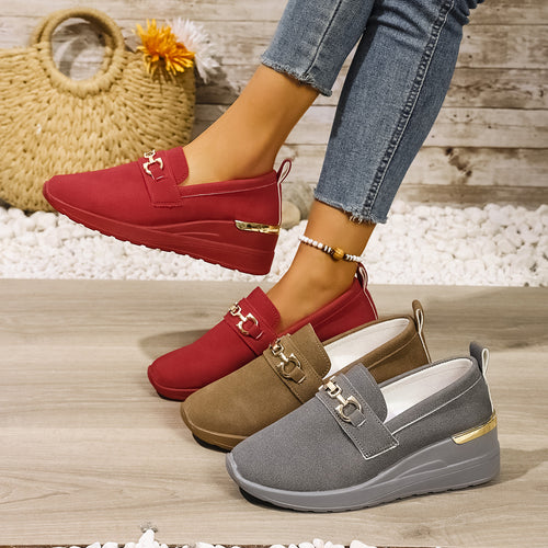 Dame Komfortable Slip-On Sneakers med moderigtige spænde og dæmpende sål Stilla