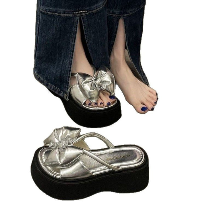 Dame platform-sandaler med knude-detalje og skridsikker sål Stilla