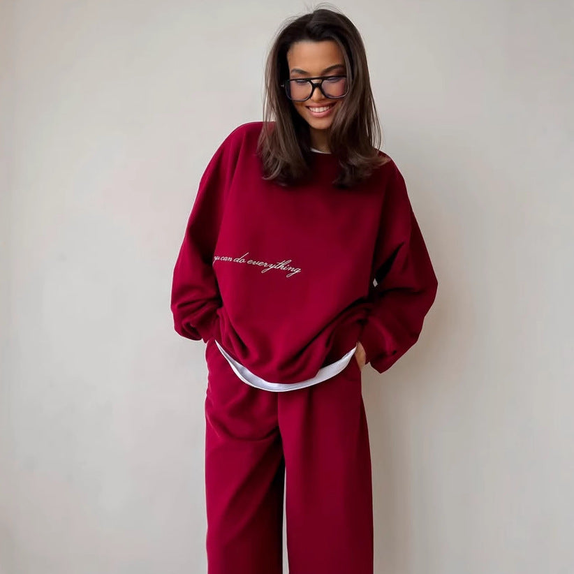 Kvinders behagelige fritids-sweatsuit med elastisk talje og oversized snit Skovae